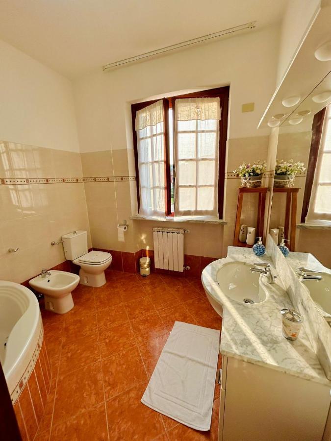 La Casa Del Tiglio Διαμέρισμα Sarzana Εξωτερικό φωτογραφία
